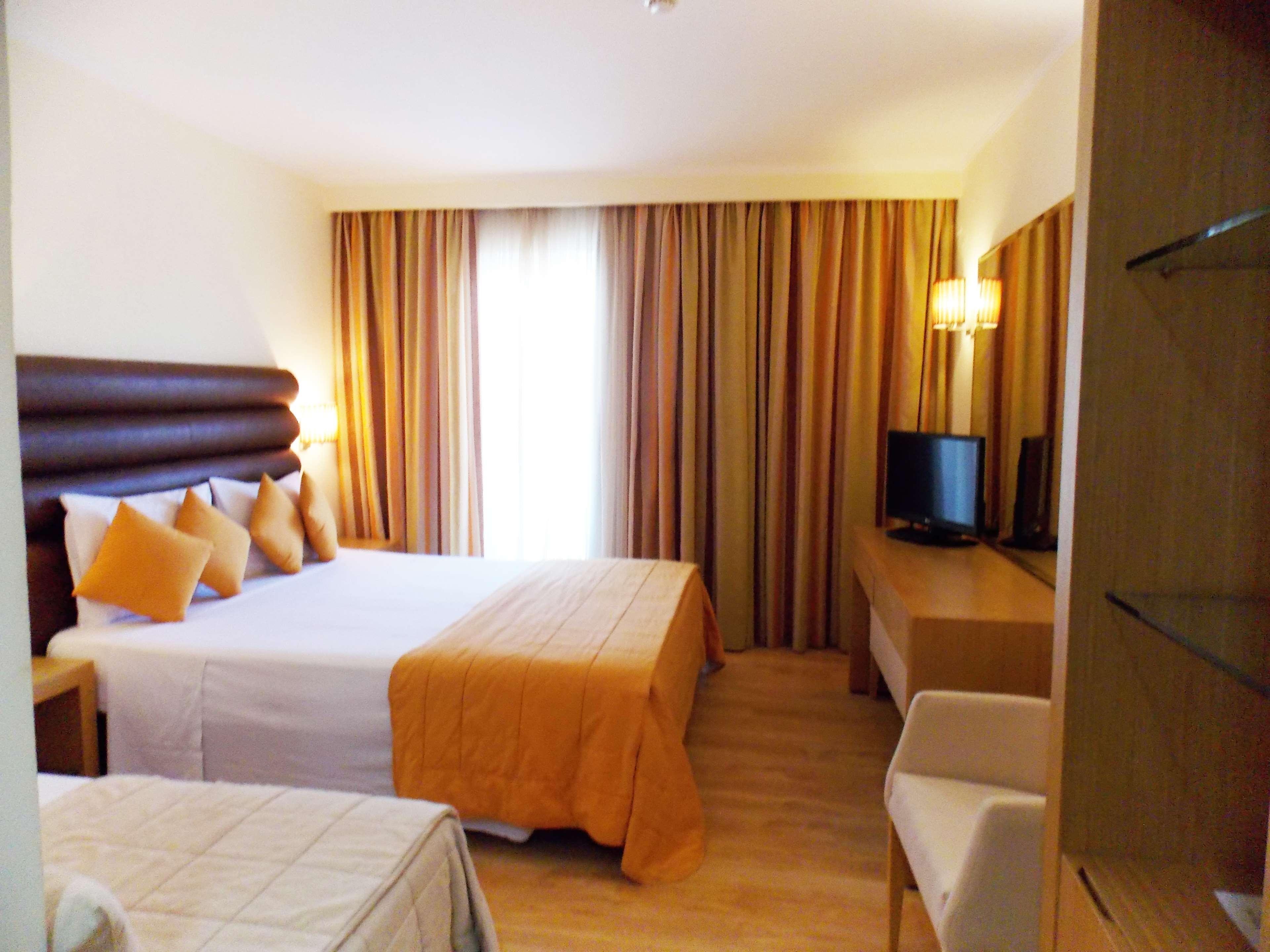 Galaxy Beach Resort BW Premier Collection Laganás Eksteriør bilde